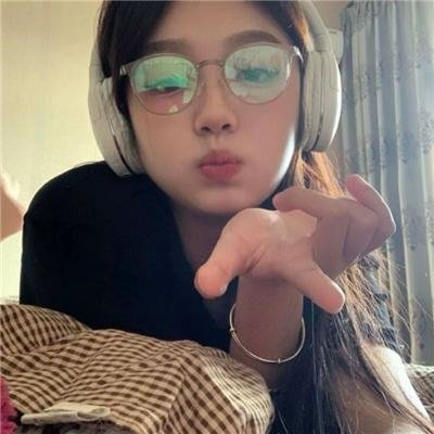 大红灯笼高高挂
